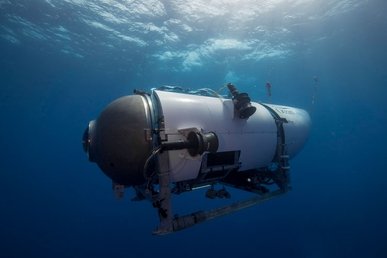Deep-sea submersible designed for high-pressure ocean exploration